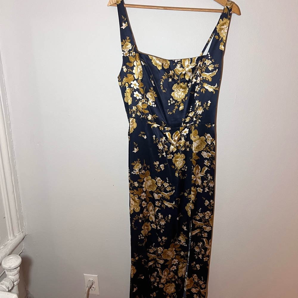 REFORMATION SILK FLORAL DRESS WITH SIDE SLIT 💙💛💐🌼